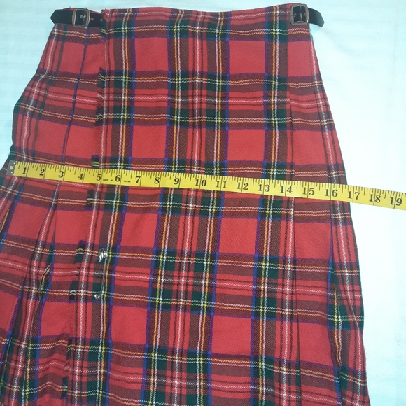 Tartan plaid wrap skirt with pin - Picture 7 of 12